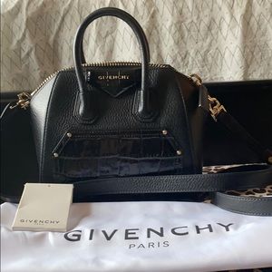 Givenchy Mini Antigona